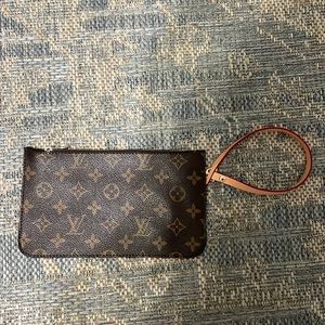 Louis Vuitton hand clutch/wallet